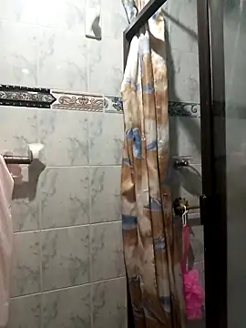 Snapshot of Cleo_Hott chatting on March 18, 2025, 12:49 am Cleo Hott online show from March 18, 2025, 12:49 am