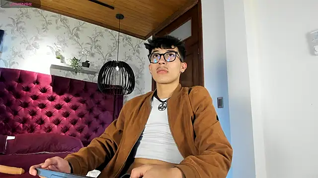 Snapshot of tim__fox chatting on October 22, 2025, 7:35 pm tim fox online show from October 22, 2025, 7:35 pm