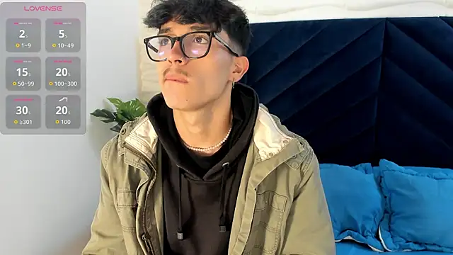 Snapshot of tim__fox chatting on November 6, 2025, 12:06 pm tim fox online show from November 6, 2025, 12:06 pm