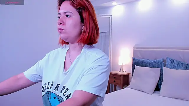 zoes milee online show from January 29, 2025, 11:20 am