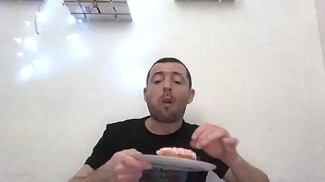 Snapshot of SeX_roomX chatting on February 26, 2025, 12:38 am SeX roomX online show from February 26, 2025, 12:38 am