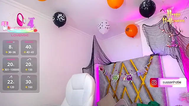 Snapshot of SussanHottye1_ chatting on November 5, 2025, 9:53 am SussanHottye1 online show from November 5, 2025, 9:53 am