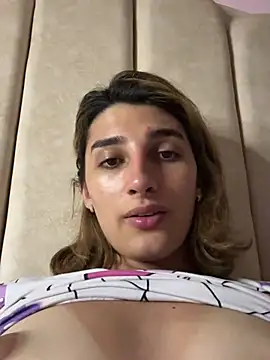 Snapshot of Queensara_ chatting on March 3, 2025, 1:20 pm Queensara online show from March 3, 2025, 1:20 pm