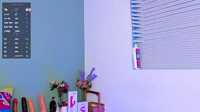 Snapshot of LovelyNickii chatting on March 20, 2025, 3:47 pm LovelyNickii online show from March 20, 2025, 3:47 pm