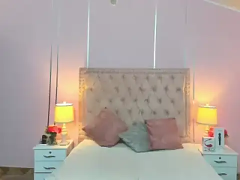 NoaLuxury online show from March 22, 2025, 4:03 am