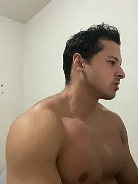 Snapshot of Lucasfit24 chatting on February 11, 2025, 11:43 am Lucasfit24 online show from February 11, 2025, 11:43 am