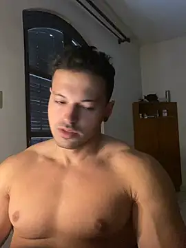 Snapshot of Lucasfit24 chatting on March 5, 2025, 11:28 am Lucasfit24 online show from March 5, 2025, 11:28 am