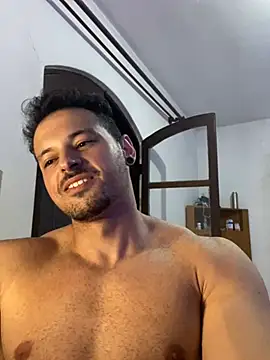 Snapshot of Lucasfit24 chatting on March 14, 2025, 11:32 pm Lucasfit24 online show from March 14, 2025, 11:32 pm