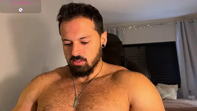 Snapshot of Lucasfit24 chatting on December 14, 2025, 2:44 pm Lucasfit24 online show from December 14, 2025, 2:44 pm