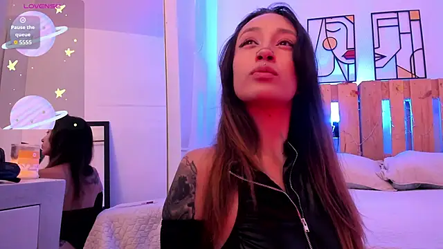 coral jonesss online show from September 9, 2025, 2:27 pm