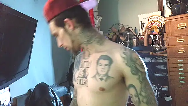 Snapshot of Aru916 chatting on December 17, 2025, 1:17 pm Aru916 online show from December 17, 2025, 1:17 pm