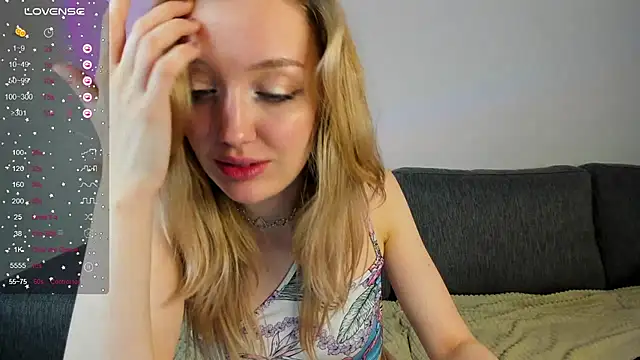 Snapshot of Sofie_Ross chatting on February 25, 2025, 7:31 am Sofie Ross online show from February 25, 2025, 7:31 am