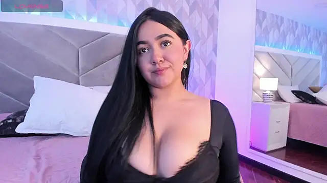 Snapshot of Sara__collins__ chatting on January 18, 2025, 4:10 pm Sara collins online show from January 18, 2025, 4:10 pm