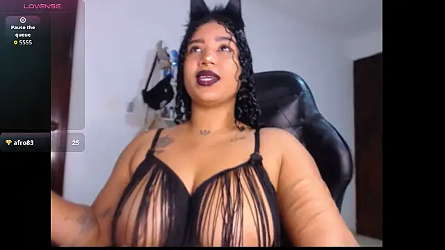 Snapshot of leslycarsson chatting on October 10, 2025, 1:48 am leslycarsson online show from October 10, 2025, 1:48 am