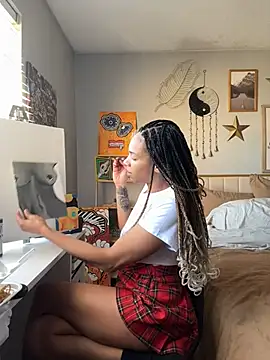 Snapshot of goddesskash chatting on February 19, 2025, 7:27 pm goddesskash online show from February 19, 2025, 7:27 pm