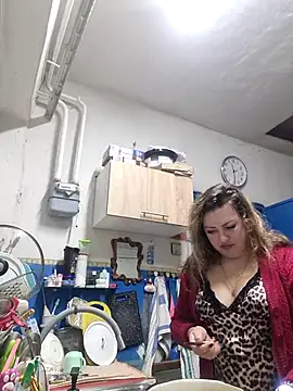 Snapshot of Jyleta chatting on October 31, 2025, 9:27 pm Jyleta online show from October 31, 2025, 9:27 pm