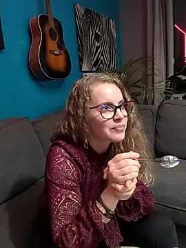 Snapshot of Miss_luxiole chatting on September 14, 2025, 8:52 pm Miss luxiole online show from September 14, 2025, 8:52 pm