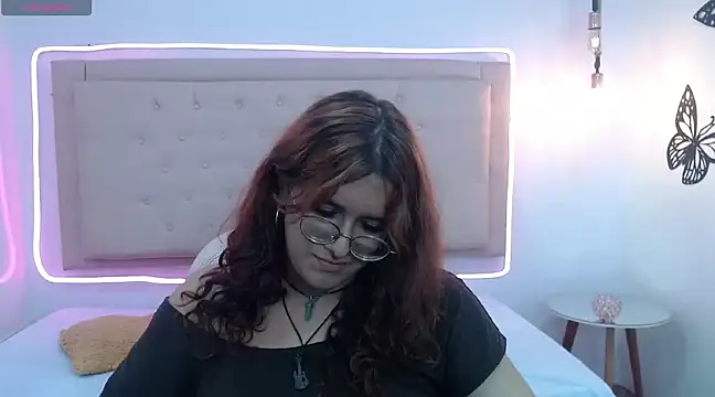 Snapshot of kathepickmanx chatting on January 24, 2025, 3:11 am kathepickmanx online show from January 24, 2025, 3:11 am