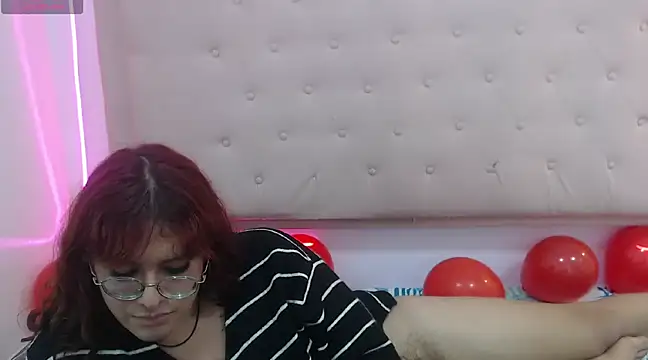 Snapshot of kathepickmanx chatting on February 15, 2025, 6:33 am kathepickmanx online show from February 15, 2025, 6:33 am