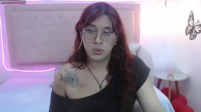 Snapshot of kathepickmanx chatting on March 1, 2025, 3:21 am kathepickmanx online show from March 1, 2025, 3:21 am