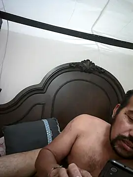 Goloso2423 online show from November 3, 2025, 7:09 am