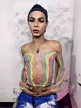 Snapshot of Teamhott chatting on January 22, 2025, 2:15 am Teamhott online show from January 22, 2025, 2:15 am