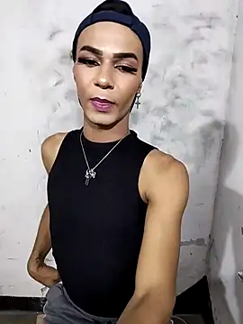 Snapshot of Teamhott chatting on January 23, 2025, 12:57 am Teamhott online show from January 23, 2025, 12:57 am