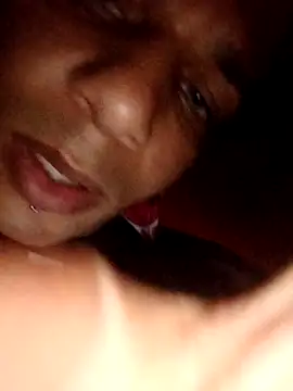 Snapshot of Teamhott chatting on October 23, 2025, 6:56 am Teamhott online show from October 23, 2025, 6:56 am