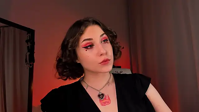 Snapshot of Eva_Moss_ chatting on March 13, 2025, 9:37 pm Eva Moss online show from March 13, 2025, 9:37 pm