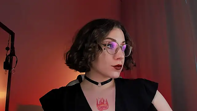 Snapshot of Eva_Moss_ chatting on March 15, 2025, 4:57 am Eva Moss online show from March 15, 2025, 4:57 am