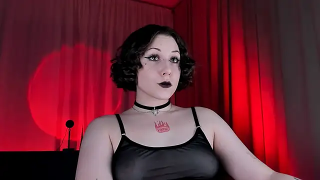 Snapshot of Eva_Moss_ chatting on November 7, 2025, 10:21 pm Eva Moss online show from November 7, 2025, 10:21 pm