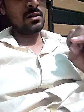 Snapshot of lusty_male69 chatting on November 21, 2025, 10:47 am lusty male69 online show from November 21, 2025, 10:47 am