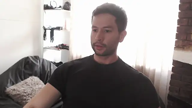 Snapshot of hairyncuteass chatting on January 21, 2025, 2:37 pm hairyncuteass online show from January 21, 2025, 2:37 pm