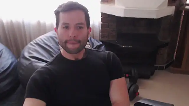 Snapshot of hairyncuteass chatting on January 23, 2025, 2:50 pm hairyncuteass online show from January 23, 2025, 2:50 pm