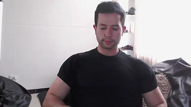 Snapshot of hairyncuteass chatting on January 25, 2025, 9:35 pm hairyncuteass online show from January 25, 2025, 9:35 pm