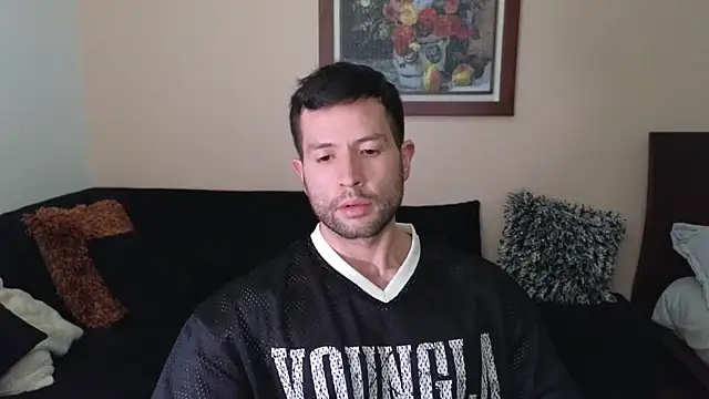 Snapshot of hairyncuteass chatting on March 13, 2025, 8:32 pm hairyncuteass online show from March 13, 2025, 8:32 pm