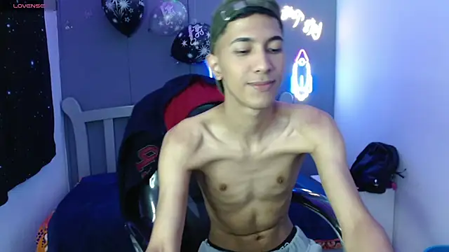 HarolddXL online show from January 14, 2025, 1:17 pm