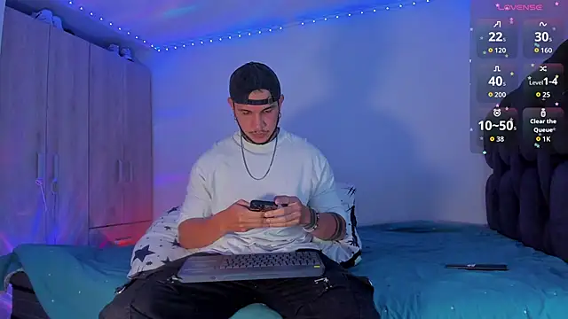 Snapshot of austinoficial chatting on November 29, 2025, 9:29 pm austinoficial online show from November 29, 2025, 9:29 pm