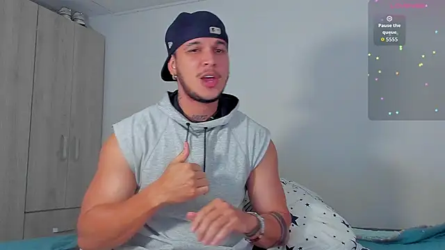 Snapshot of austinoficial chatting on November 30, 2025, 7:18 pm austinoficial online show from November 30, 2025, 7:18 pm