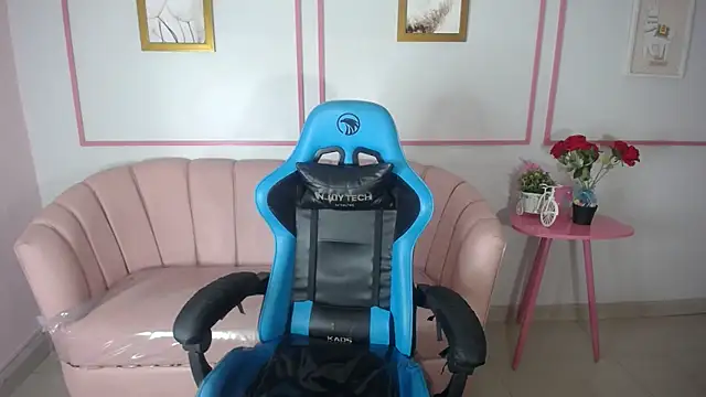 Snapshot of zoe_ch_ chatting on March 11, 2025, 9:48 pm zoe ch online show from March 11, 2025, 9:48 pm