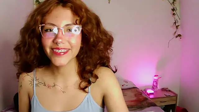 Snapshot of zoe_ch_ chatting on September 9, 2025, 4:23 am zoe ch online show from September 9, 2025, 4:23 am