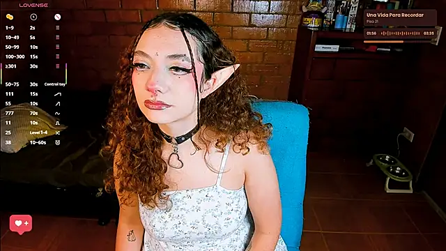 Annycolin  online show from November 27, 2025, 4:03 am