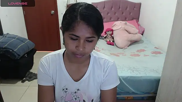 july-feria online show from October 3, 2025, 4:37 pm