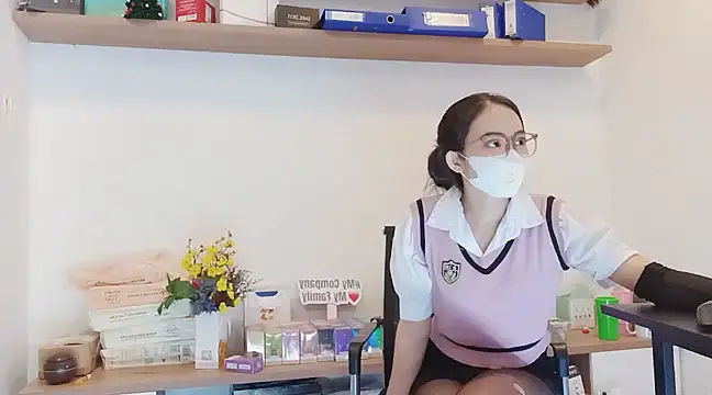 Lush-Office online show from February 24, 2025, 8:06 am