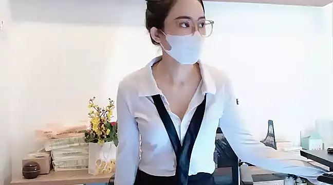 Lush-Office online show from March 20, 2025, 12:08 am