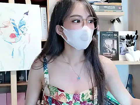 Lush-Office online show from September 26, 2025, 8:07 am