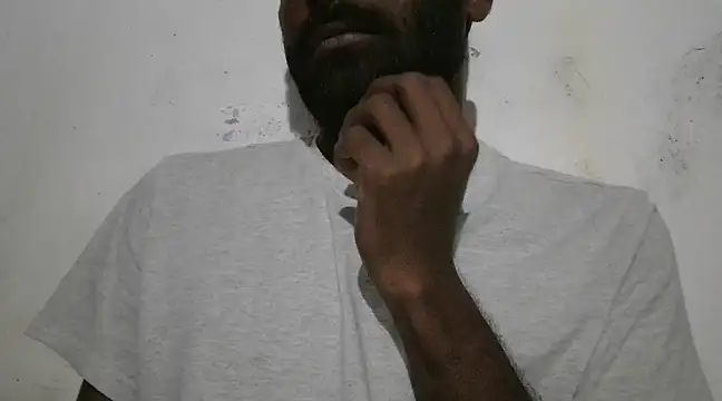 Snapshot of Raja_gamer chatting on January 21, 2025, 6:43 am Raja gamer online show from January 21, 2025, 6:43 am