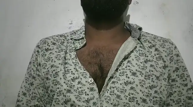 Snapshot of Raja_gamer chatting on February 4, 2025, 9:07 am Raja gamer online show from February 4, 2025, 9:07 am