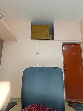 Babbyy doll online show from October 15, 2025, 7:58 pm