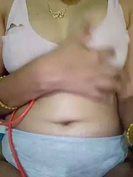 Snapshot of nikkibenza chatting on February 9, 2025, 5:01 pm nikkibenza online show from February 9, 2025, 5:01 pm